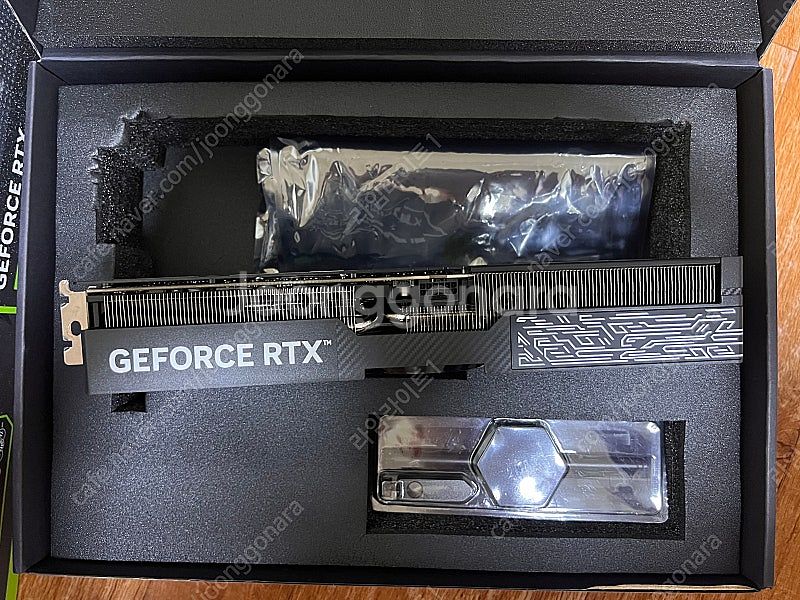 갤럭시 rtx 5070 ti 블랙 oc 팝니다.--1