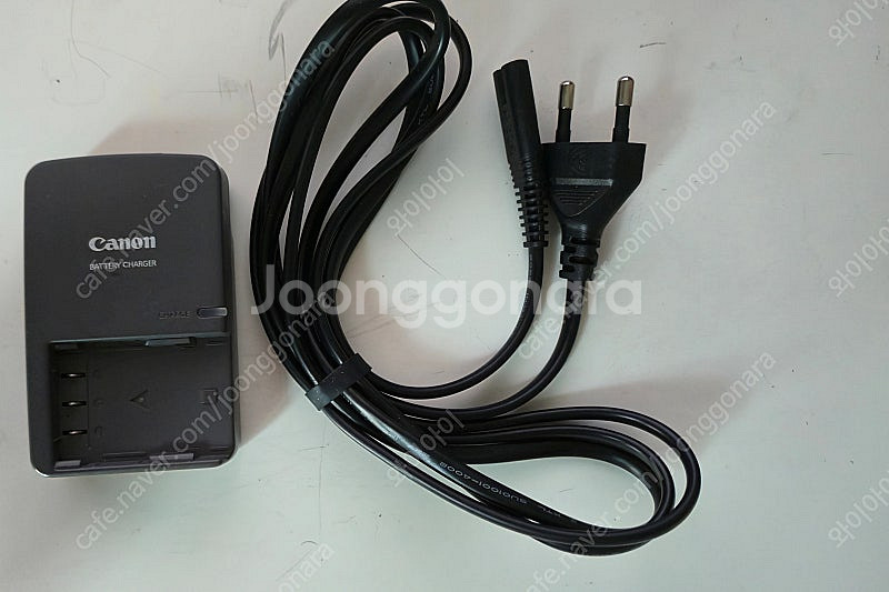캐논 CB-2LW 충전기 (NB-2L 배터리용) 팝니다.--0