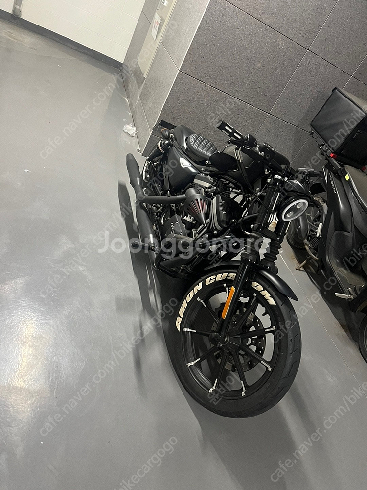 할리데이비슨 아이언883 아몬커스텀 바버 풀튜닝--7