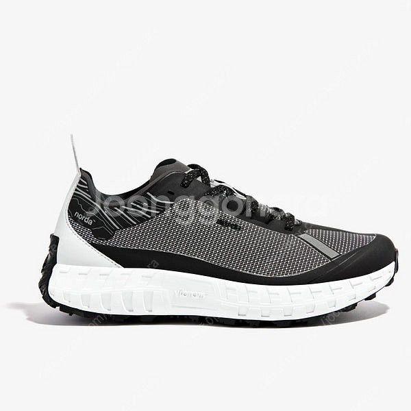 Norda 001 노다 Core Black 남 275--0