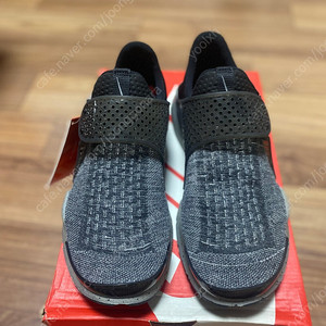 나이키 삭다트 SE 프리미엄 859553-001