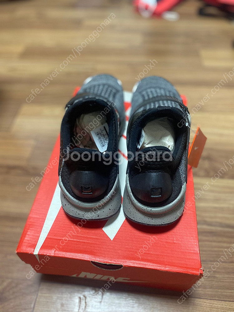 나이키 삭다트 SE 프리미엄 859553-001--2