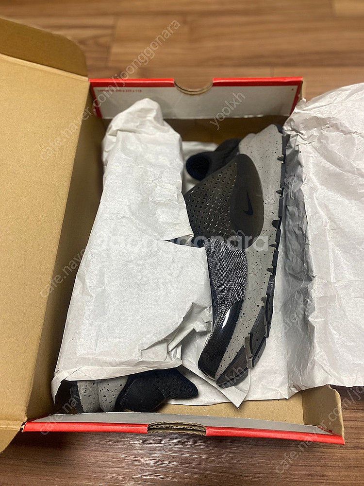 나이키 삭다트 SE 프리미엄 859553-001--4