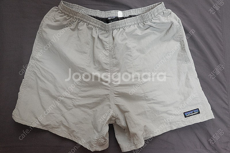 파타고니아 배기스 5인치 솔트 그레이 M 사이즈--0