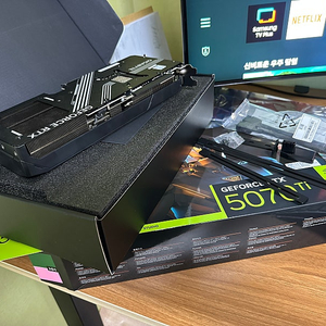 5070Ti 윈드포스 WINDFORCE 그래픽카드 팝니다.