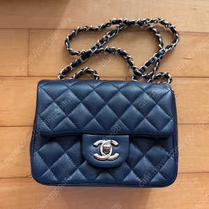 샤넬 쁘띠삭 캐비어 24번대