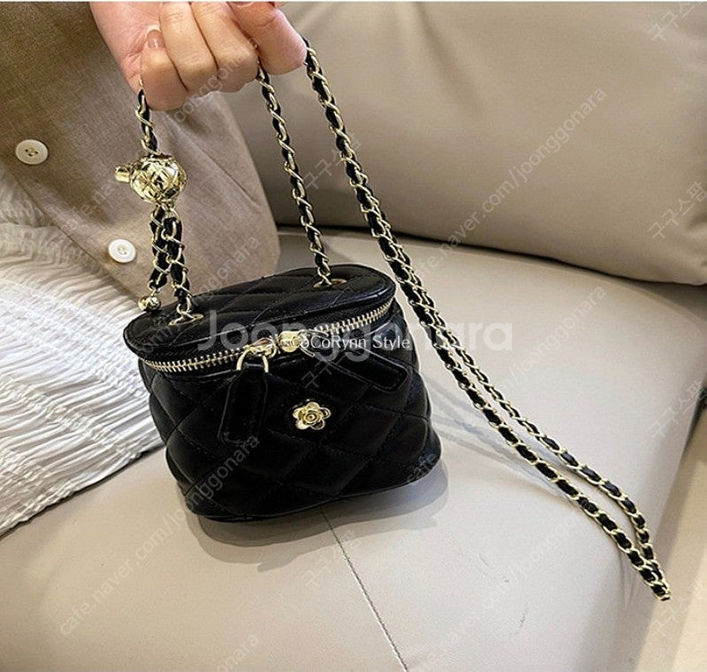 퀼팅 체인 골든볼 크로스백--5