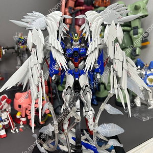 하이레졸루션 윙건담 EW, 베이스 세라핌 페더 판매합니다. ​