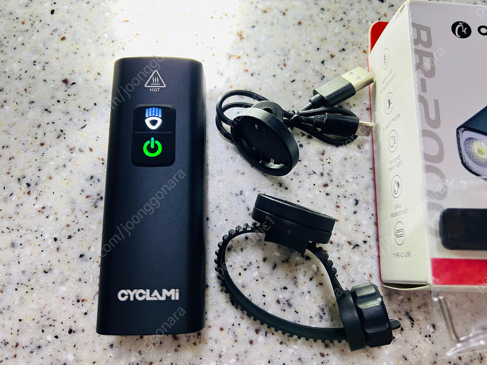 2000루멘 C타입 자전거 라이트 후레쉬 전조등 가민형 거치대 서비스--2