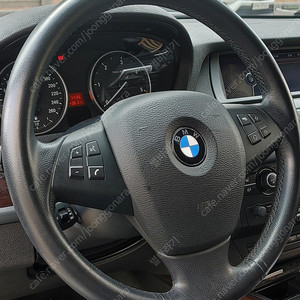 BMW E70 X5 스티어링 휠(핸들) 및 에어백 팝니다.