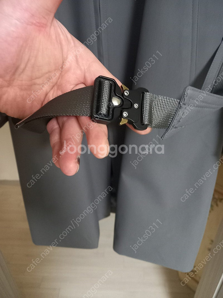 리버클래시벨티드맥코트팝니다--2