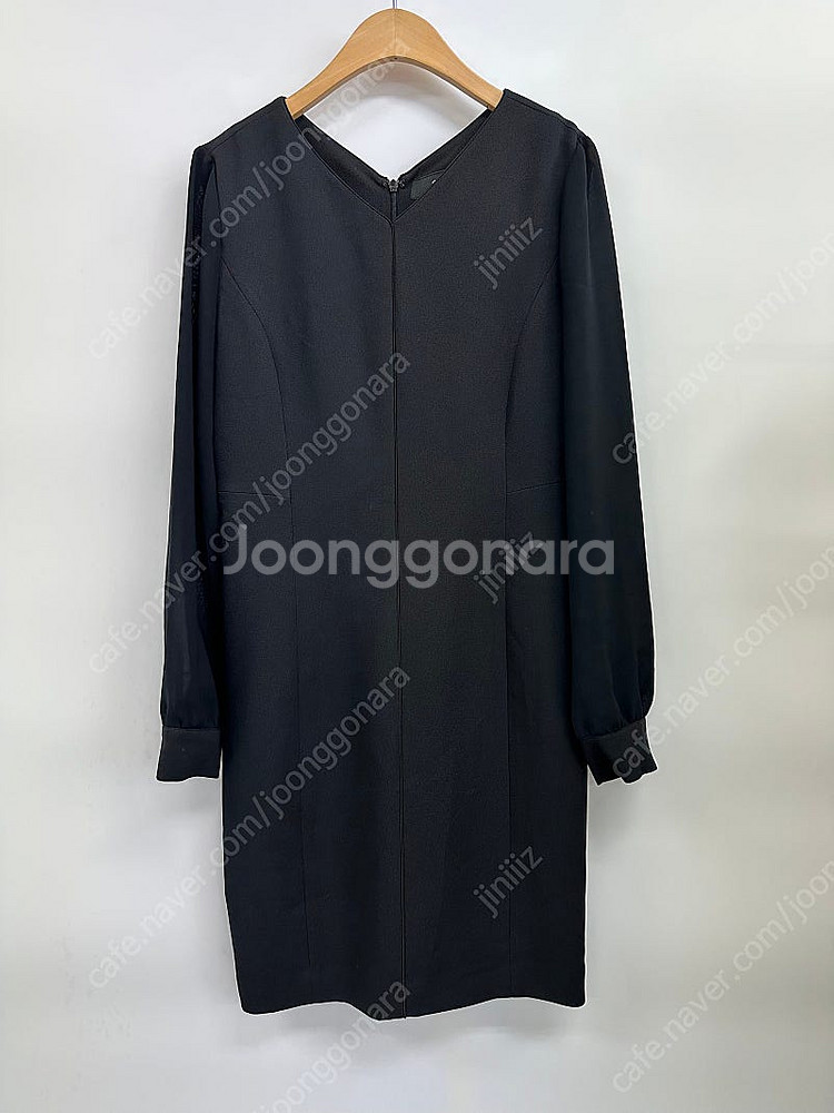 새상품급! SI 블랙 원피스--0