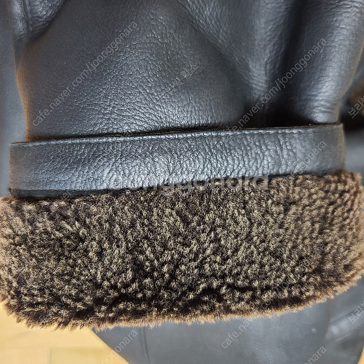 구찌 오버핏 시어링 무스탕 코트--5