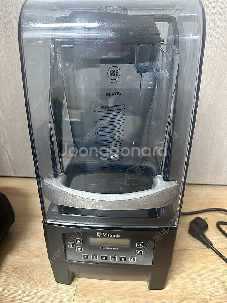 신형 바이타믹스 콰이어트원 & 추가 컨테이너 볼.--0