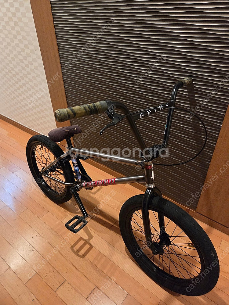 핀드밀스 풀커스텀 bmx 판매합니다.--5