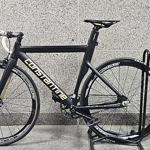 콘스탄틴 픽시 자전거 팝니다.