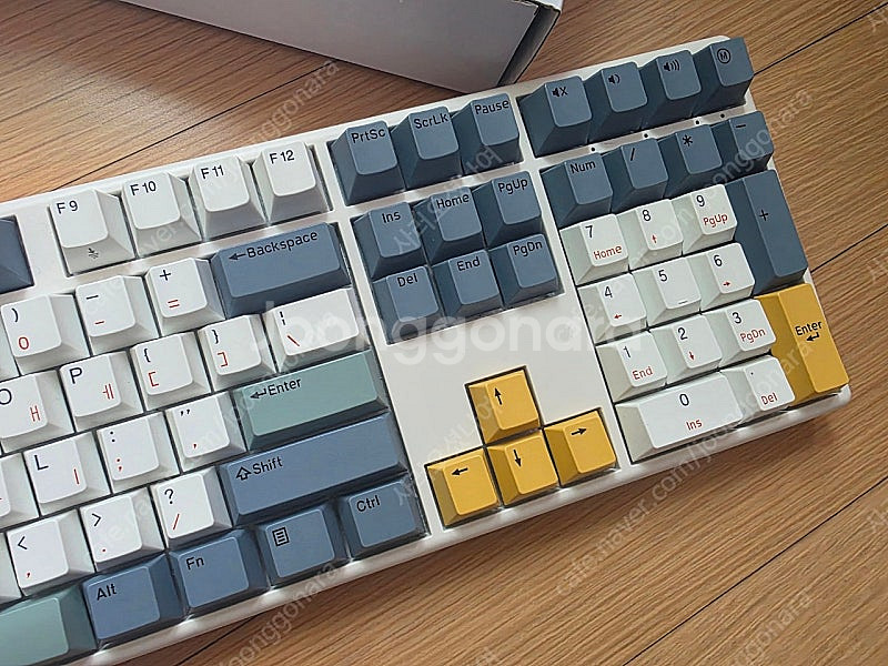 한성 무접점 키보드 35g 써피 GK898B 염료승화 EDITION SURFYY 8만원(택배비별도)--2