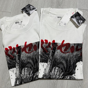 [판매] 유니클로 베르세르크 그래픽 티셔츠 L,XL
