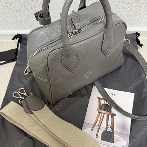 킴스어패럴 띠서울 레옹백 쿨그레이 스몰