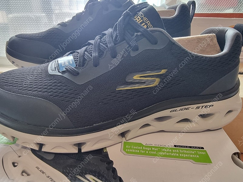 스케쳐스 글라이드스텝 295 (4e) 미개봉새상품 팝니다.--3