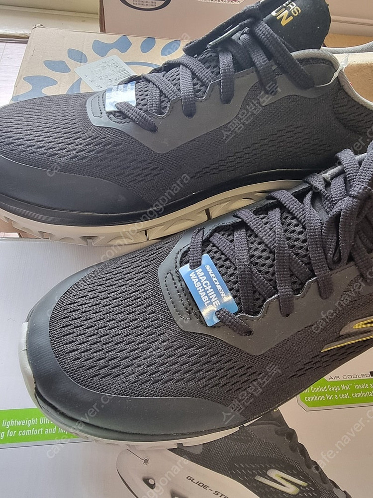 스케쳐스 글라이드스텝 295 (4e) 미개봉새상품 팝니다.--4