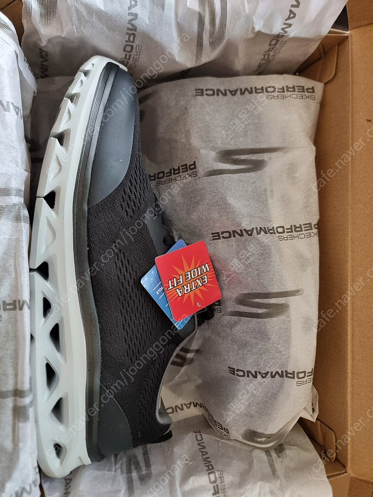 스케쳐스 글라이드스텝 295 (4e) 미개봉새상품 팝니다.--6