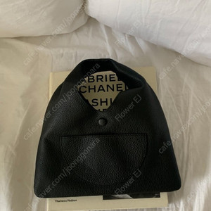 (새상품) 봉긋 삼각김밥 bag 블랙 택포