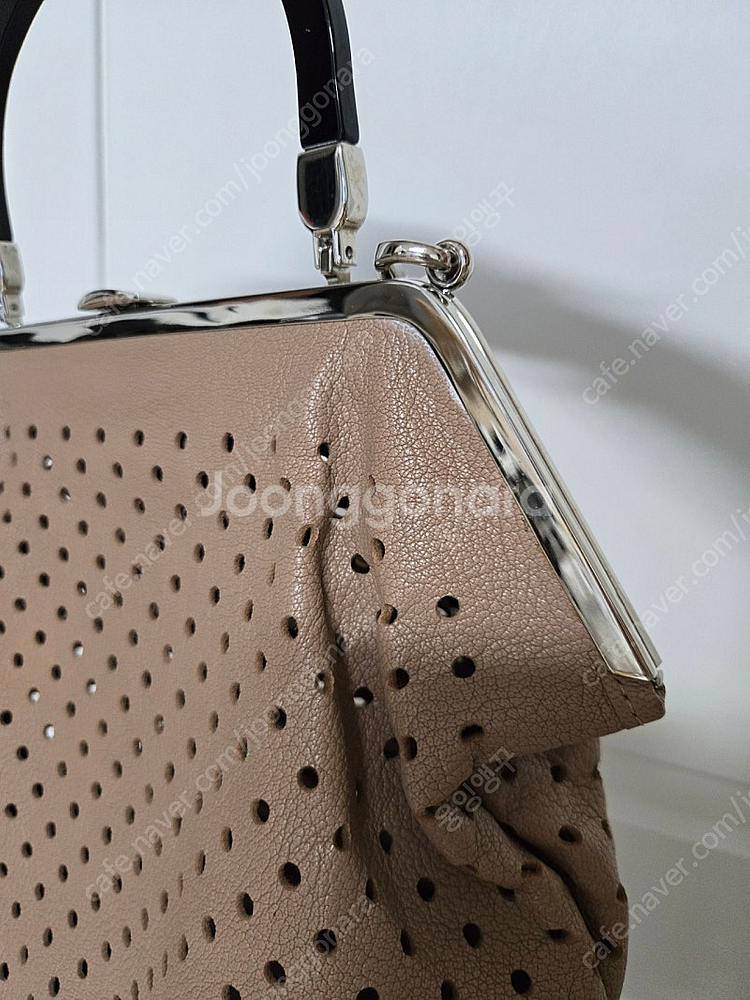 마르니 펀칭백 가방 정품--1