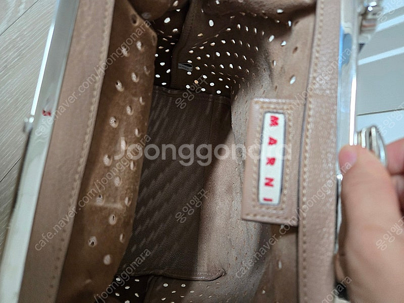 마르니 펀칭백 가방 정품--5