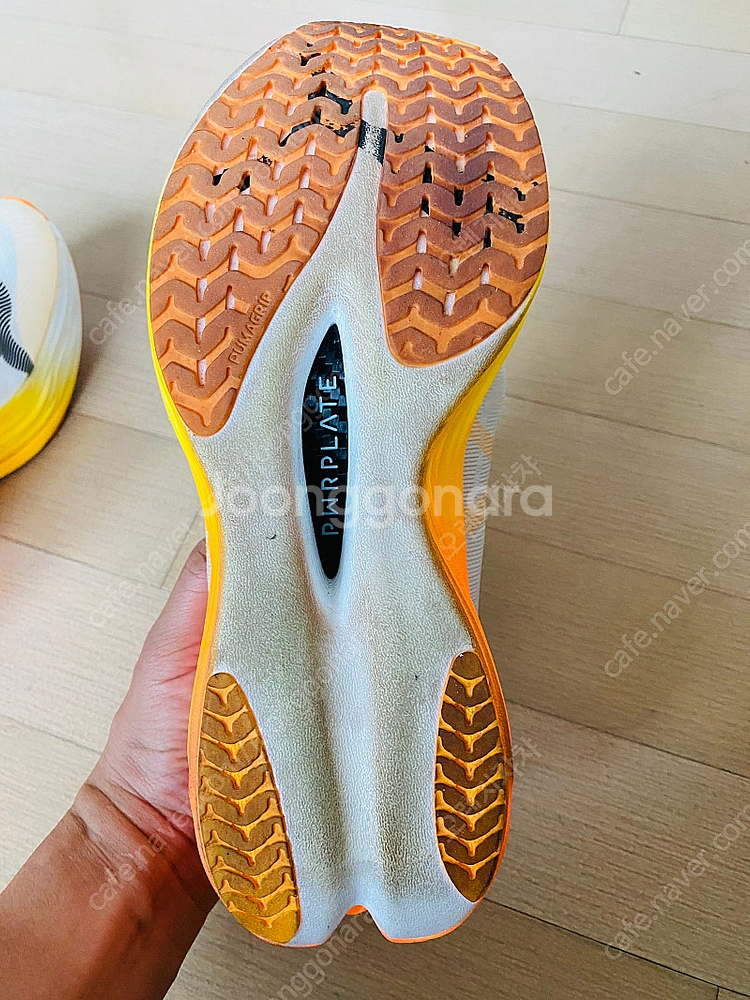 푸마디나엘3러닝화275mm박스포함--3