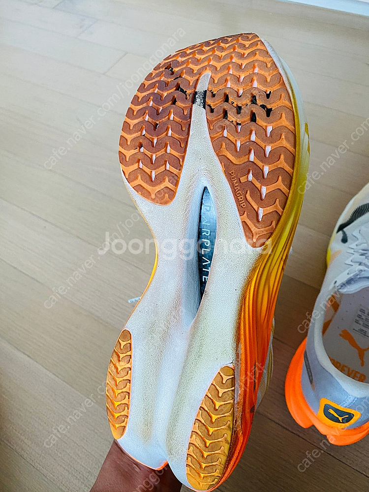 푸마디나엘3러닝화275mm박스포함--4