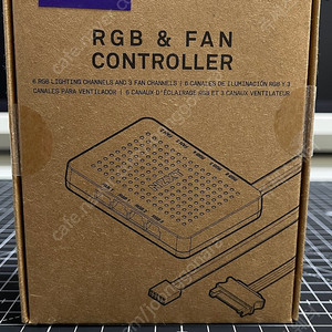 NZXT RGB 팬 컨트롤러 v2