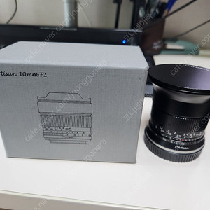 티티아티산 10mm F2 렌즈