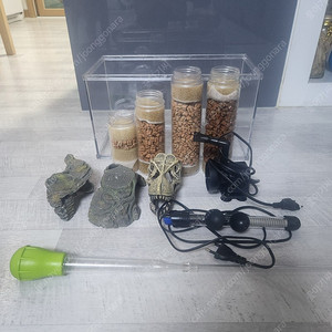 어항세트 집똥기 4개,여과기, 히터, 어항꾸미기용품 일괄로 팝니다