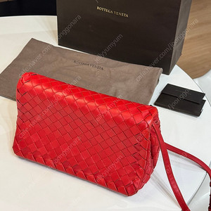 (정품)보테가베네타 인트레치아토 크로스백 정품️