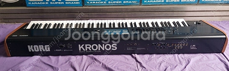 코르그 크로노스2 Korg Kronos2 88 팝니다--3