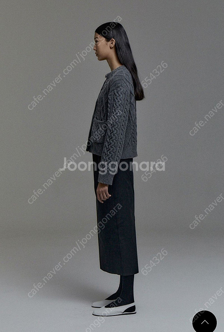 [새 제품]더 라이 케이블 라운드 가디건(차콜)--5