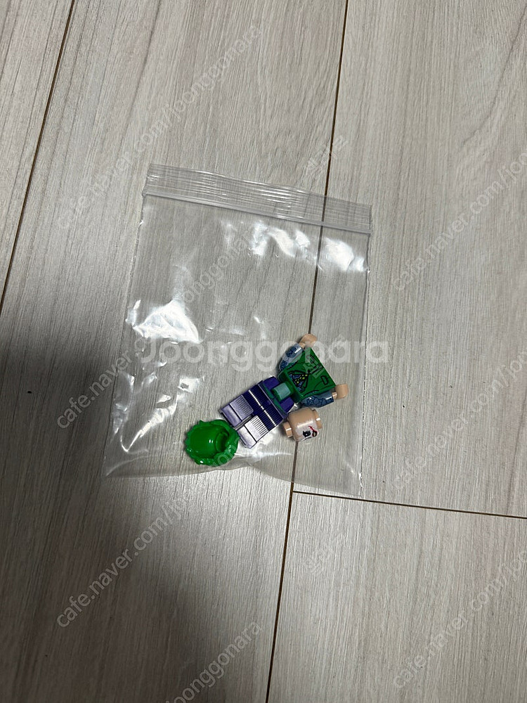 레고 76240 조커 미니피규어 새상품 판매합니다--2