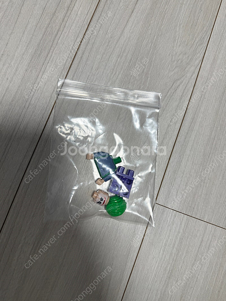 레고 76240 조커 미니피규어 새상품 판매합니다--3