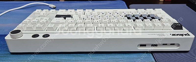 펄사 XBOARD QS 화이트 기계식 커스텀 키보드--2