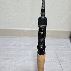 메가배스 오로치 xxx F2.1/2-67K BLACK