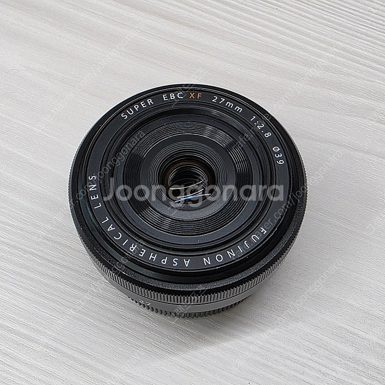 x-t50, 27mm f2.8, 23mm f2, 18-55 f2.8-4, 18-300 f3.5-6.3--6