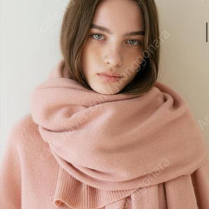 베뉴엣 뎀버 머플러 핑크컬러