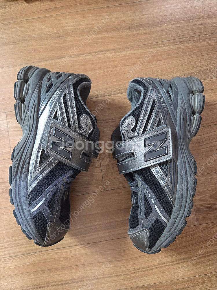 뉴발키즈 1906 210사이즈--4