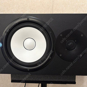야마하 HS8 모니터 스피커 판매합니다. 1조(2통) YAMAHA