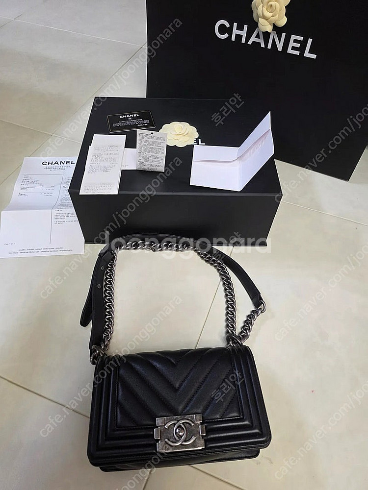 샤넬 보이백 보이샤넬 은장 스몰 쉐브론--8