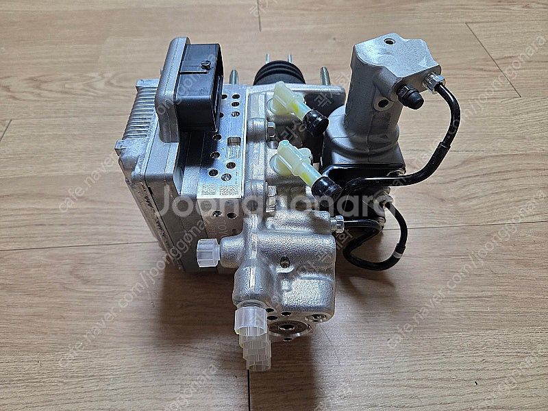 렉서스 ES300h AVV60 후기형 ABS (모듈)--6