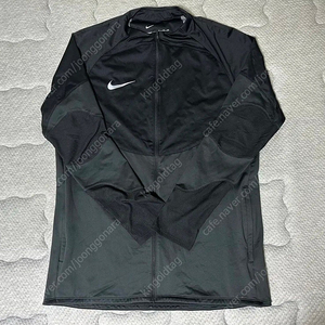나이키 써마 윈터워리어 드릴탑 2xl