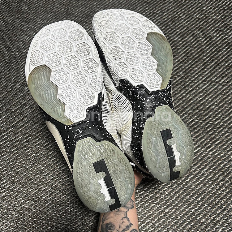 Nike 나이키 르브론 솔저9 농구화 판매합니다--6