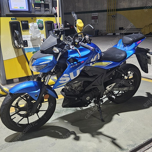 스즈키 GSX-S125 오토바이